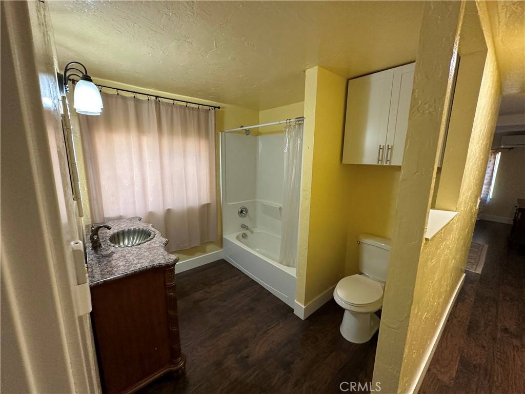 Lake Elsinore, CA 92530,32565 Wildomar RD