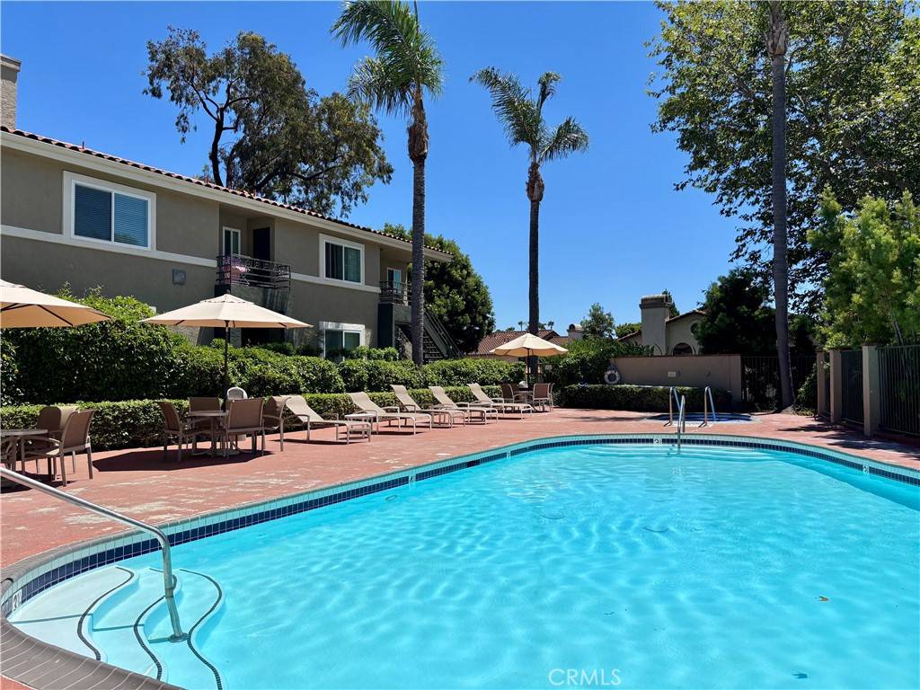 San Diego, CA 92122,7405 Charmant DR #2320