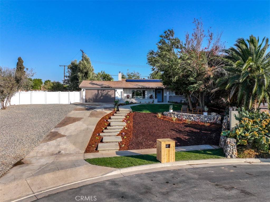 Corona, CA 92879,515 Corona CIR