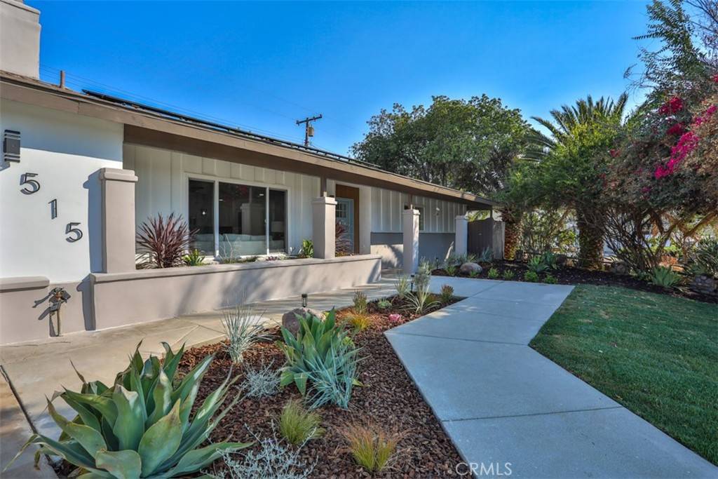 Corona, CA 92879,515 Corona CIR