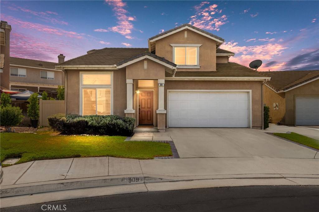 Corona, CA 92879,909 Heron DR