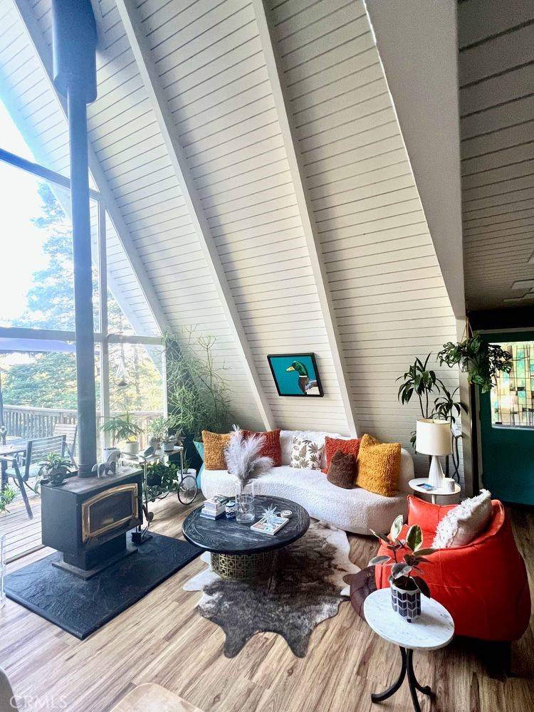 Lake Arrowhead, CA 92352,767 Grass Valley RD