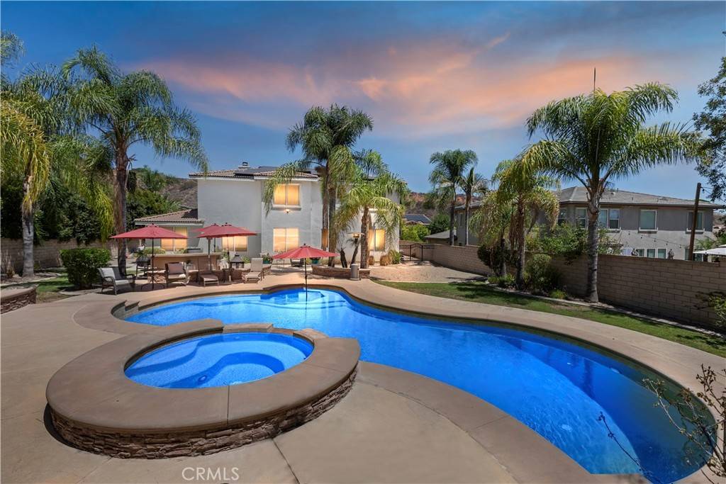 Corona, CA 92883,1668 Honors CIR