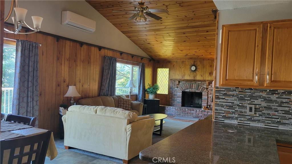 Crestline, CA 92325,24722 Bernard DR