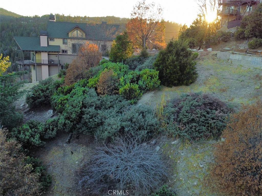 Lake Arrowhead, CA 92352,935 Sonoma DR