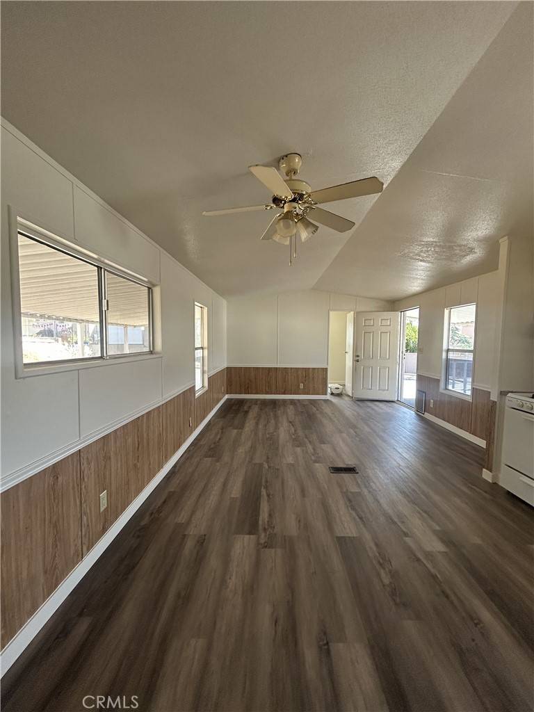Yucaipa, CA 92399,35218 FIR AVENUE Space 50