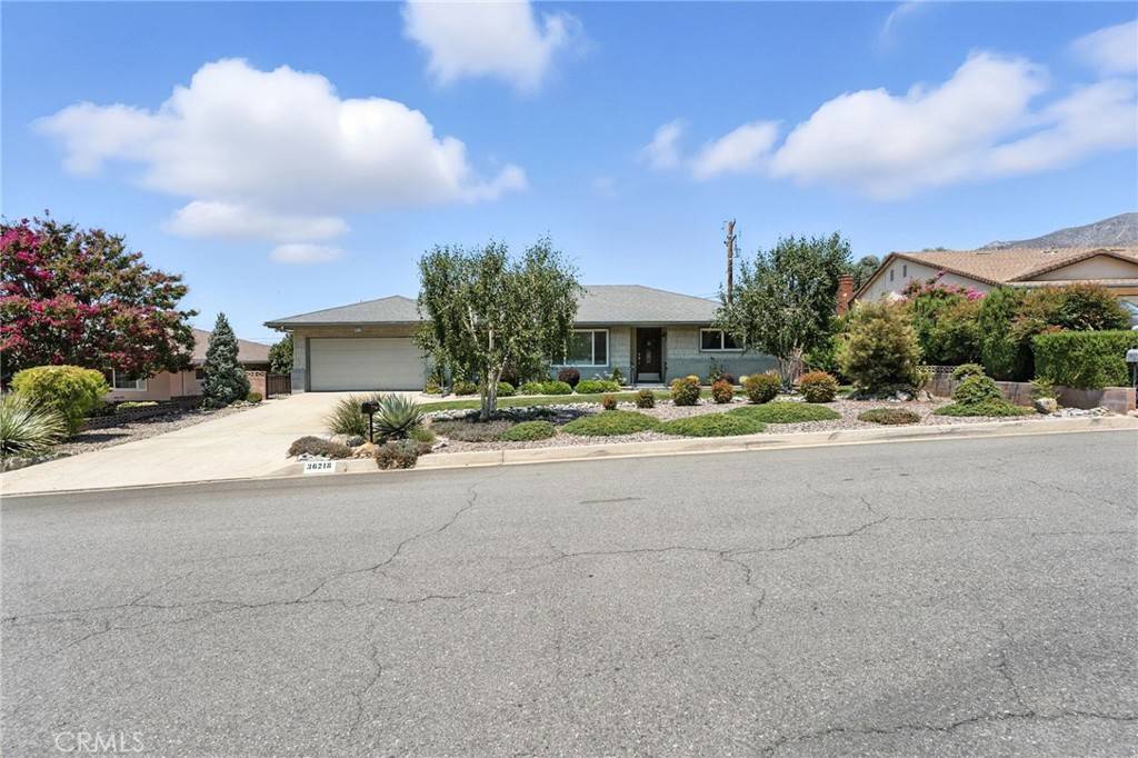 Yucaipa, CA 92399,36218 Golden Gate DR