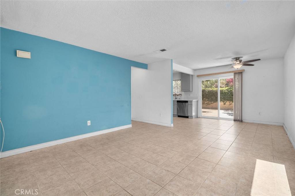 Pomona, CA 91767,3074 Gladstone ST #3