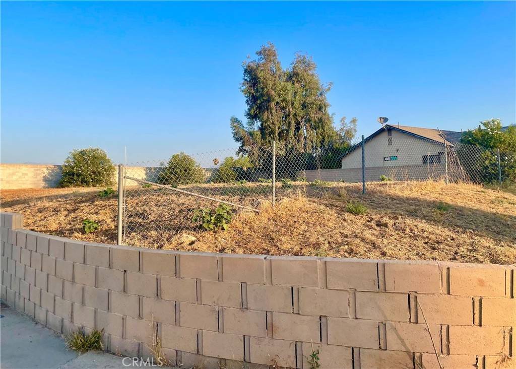 Highland, CA 92346,1604 Buckeye ST