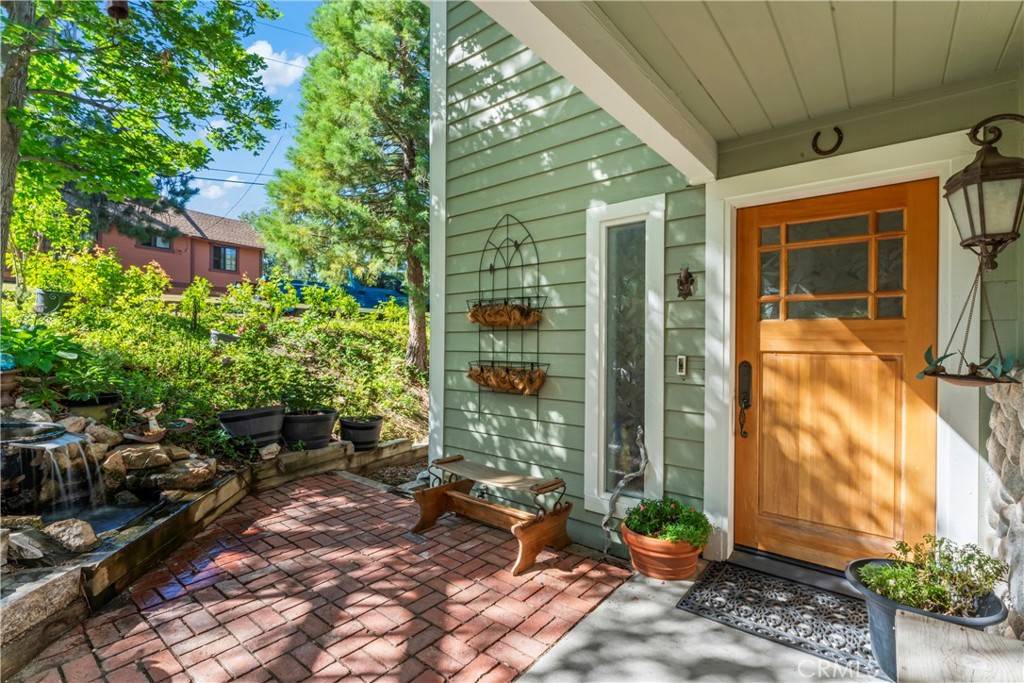 Lake Arrowhead, CA 92352,1310 Yosemite DR