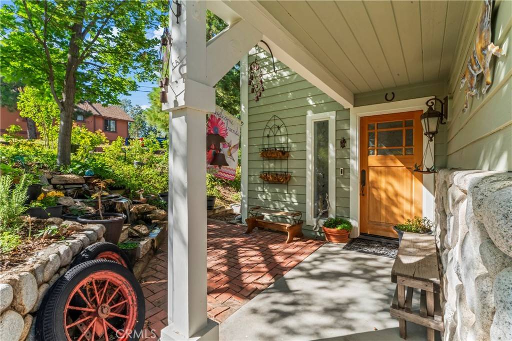 Lake Arrowhead, CA 92352,1310 Yosemite DR