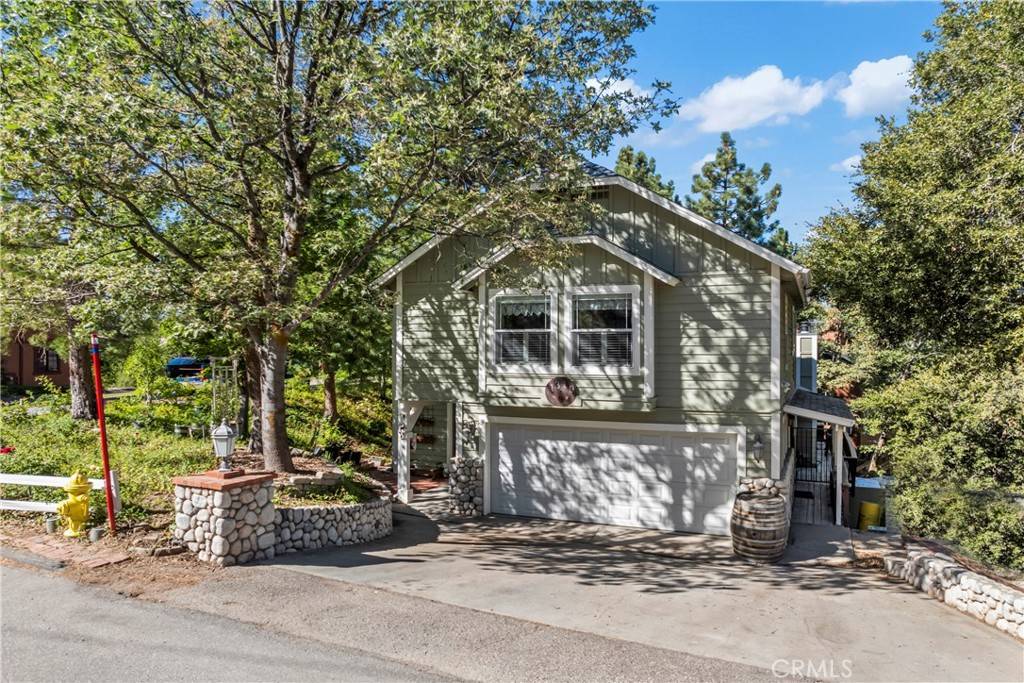 Lake Arrowhead, CA 92352,1310 Yosemite DR