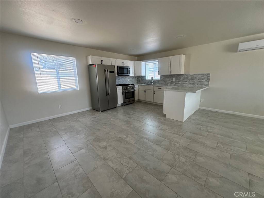 Calimesa, CA 92320,1094 Donna LN