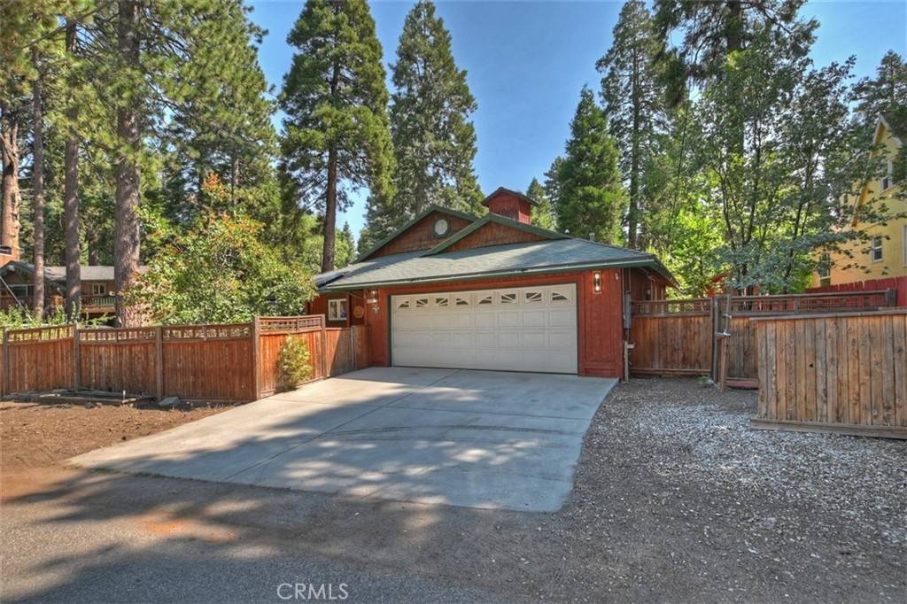 Running Springs, CA 92382,31722 Luring Pines CIR
