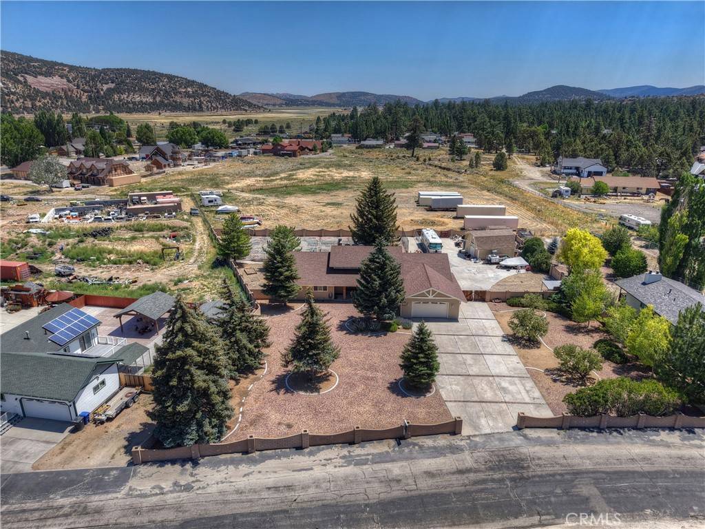 Big Bear City, CA 92314,908 Mount Doble DR