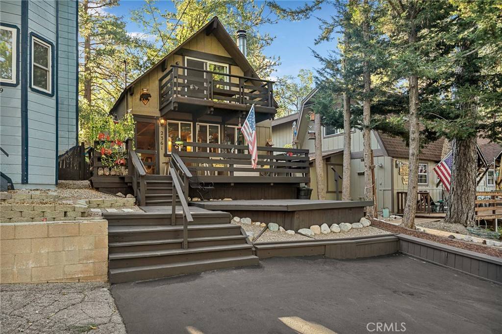 Running Springs, CA 92382,2361 Oak DR