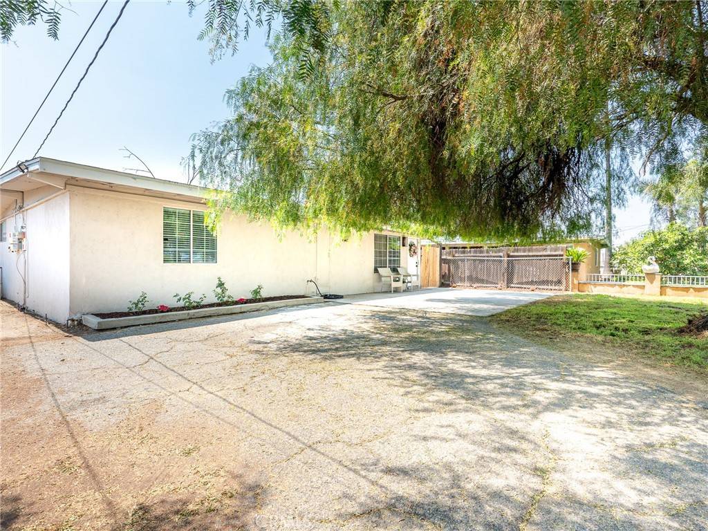 Rialto, CA 92376,649 W w ramona DR