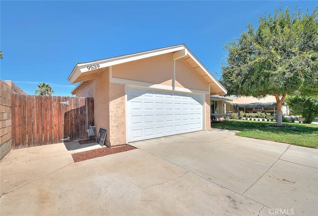 Riverside, CA 92503,9539 Hermitage LN