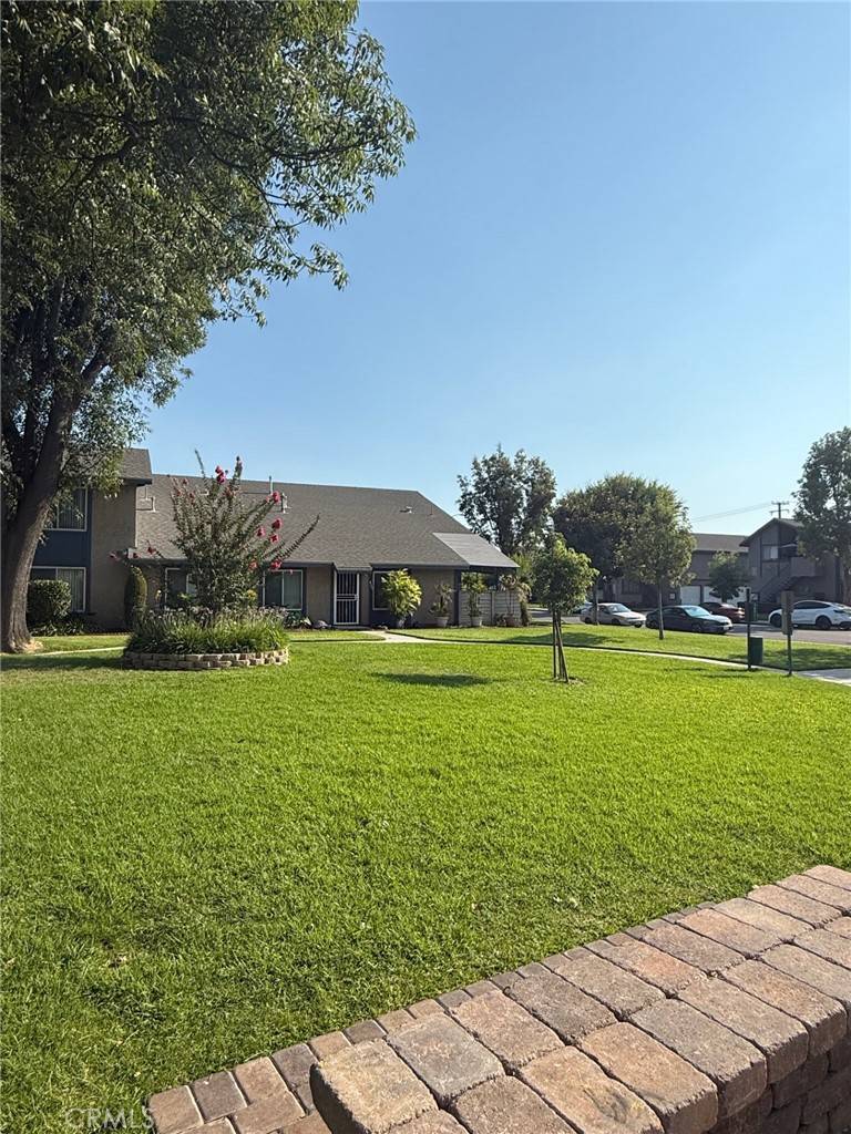Walnut, CA 91789,877 Silver Fir RD