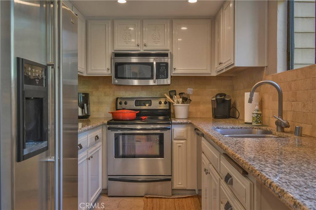 Lake Arrowhead, CA 92352,27657 Peninsula #106 DR