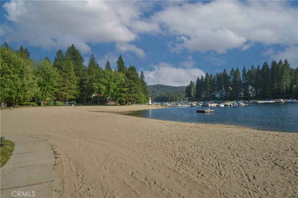 Lake Arrowhead, CA 92352,27657 Peninsula #106 DR