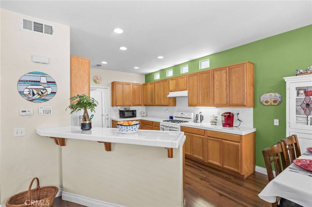 Jurupa Valley, CA 92509,5755 Birchwood DR
