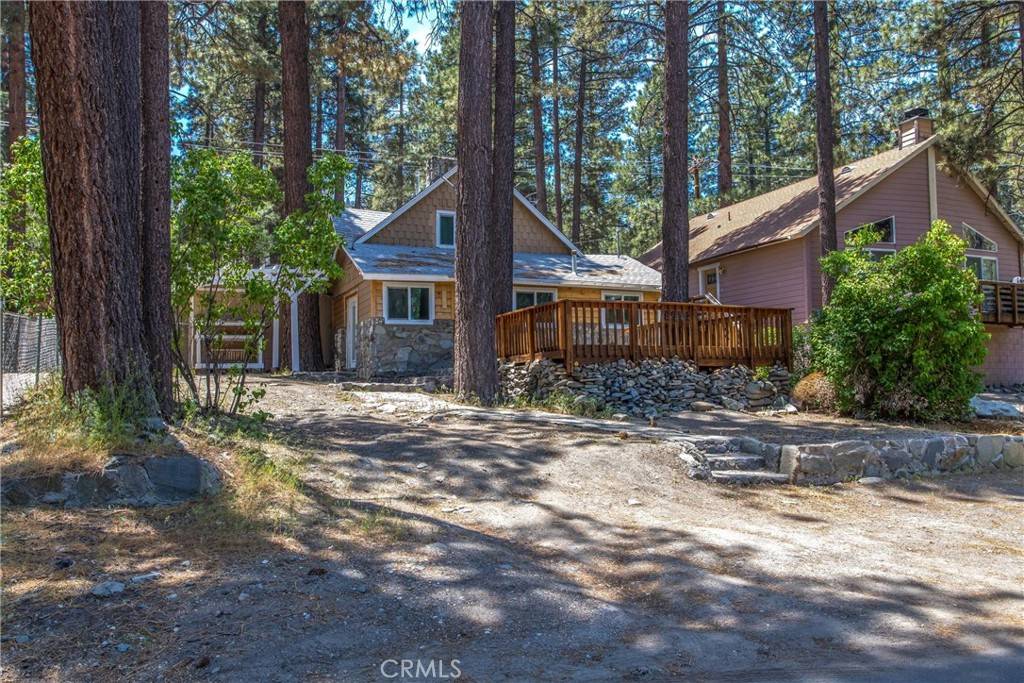 Wrightwood, CA 92397,1329 Helen ST