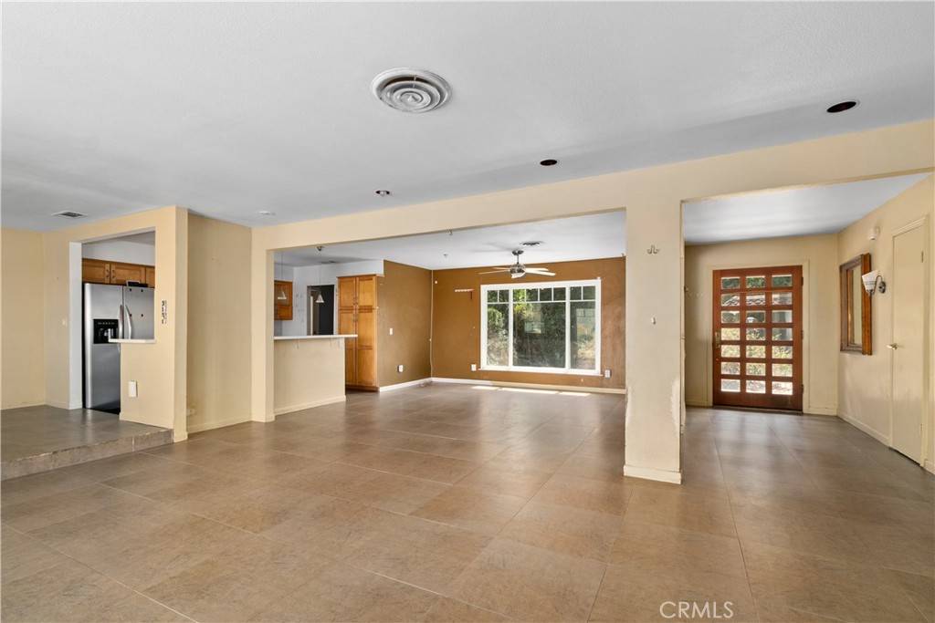 Colton, CA 92324,2012 Glenwood AVE S