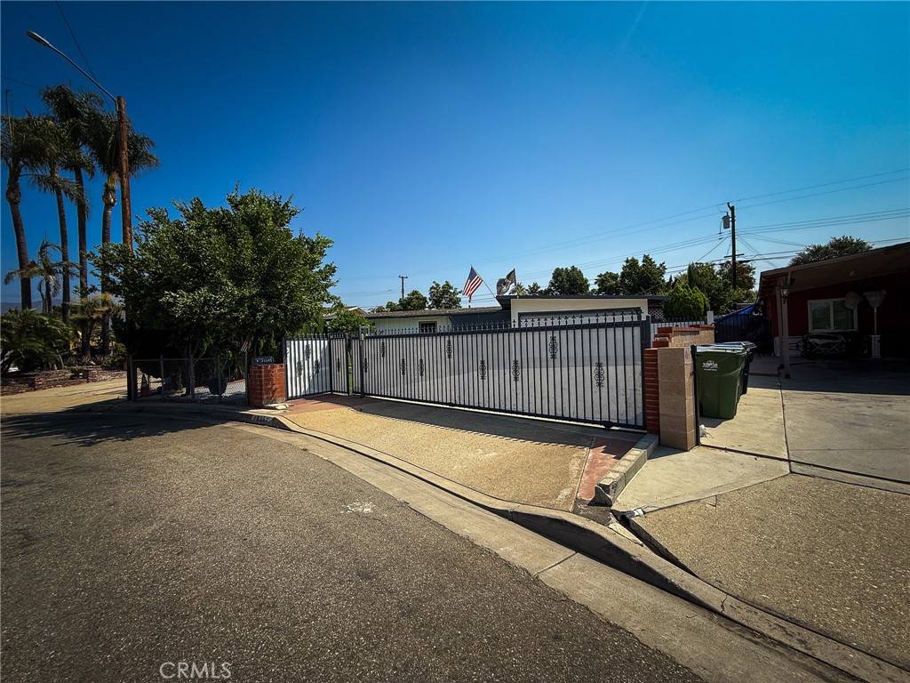 Azusa, CA 91702,18457 E Armstead ST