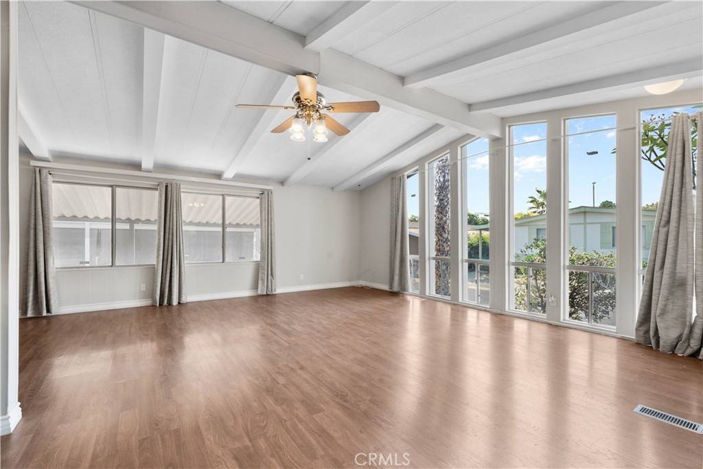 Corona, CA 92881,1550 Rimpau AVE #39