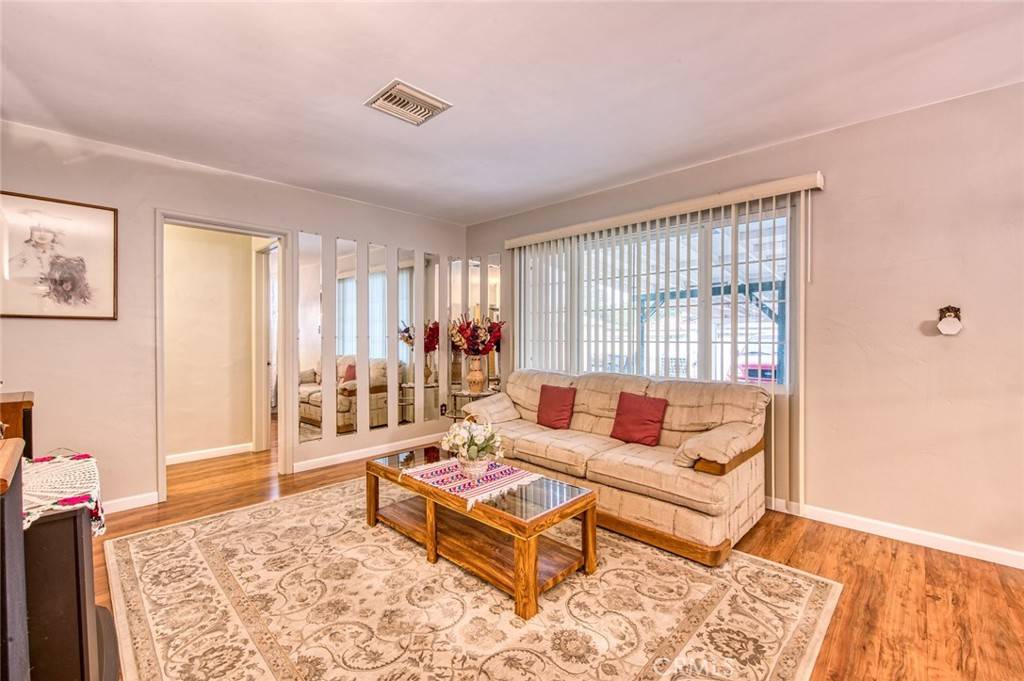 San Bernardino, CA 92405,3670 N Sierra WAY