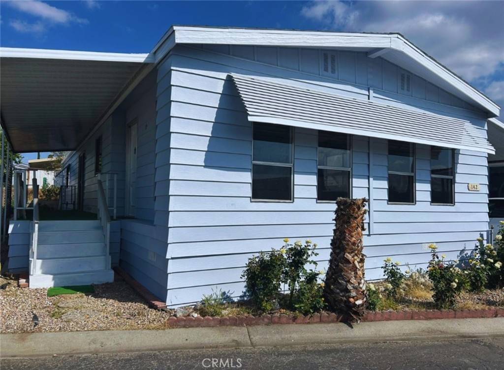 Loma Linda, CA 92354,24414 University AVE #142