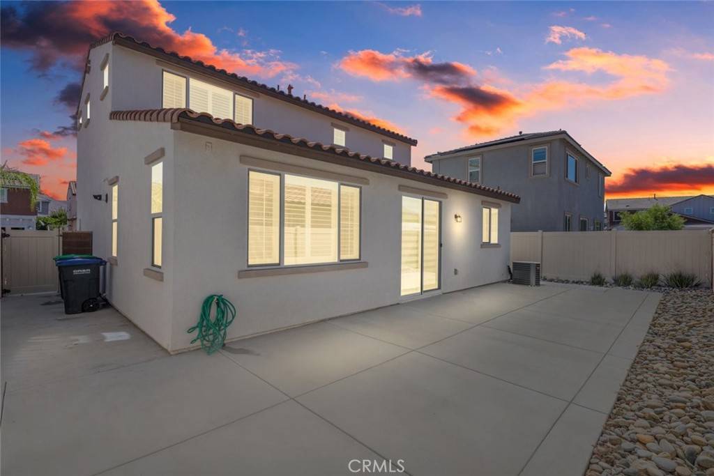 Lake Elsinore, CA 92530,29129 Larch