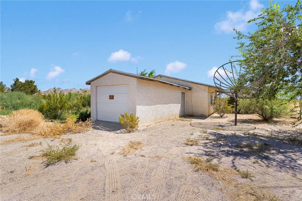 Lucerne Valley, CA 92356,37531 E End RD