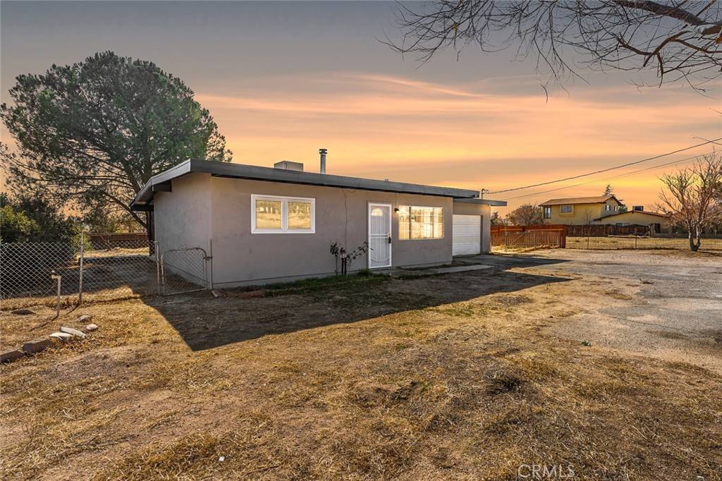 Hesperia, CA 92345,19223 Rocksprings RD