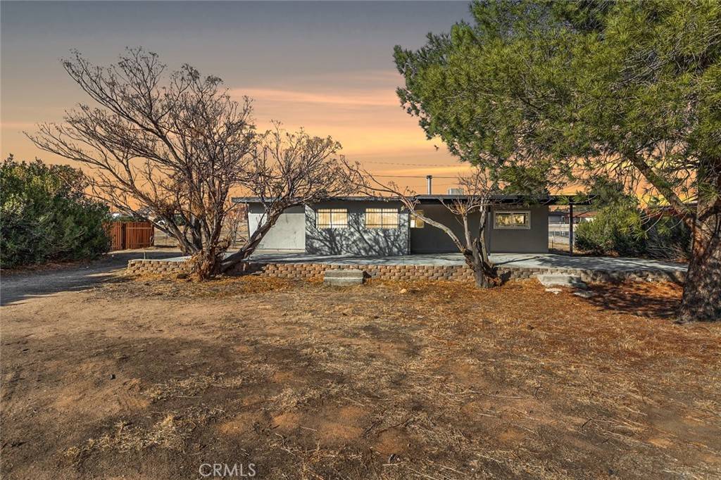 Hesperia, CA 92345,19223 Rocksprings RD