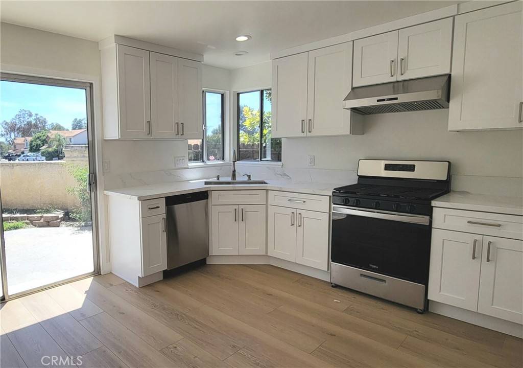 Murrieta, CA 92562,39708 Garin DR