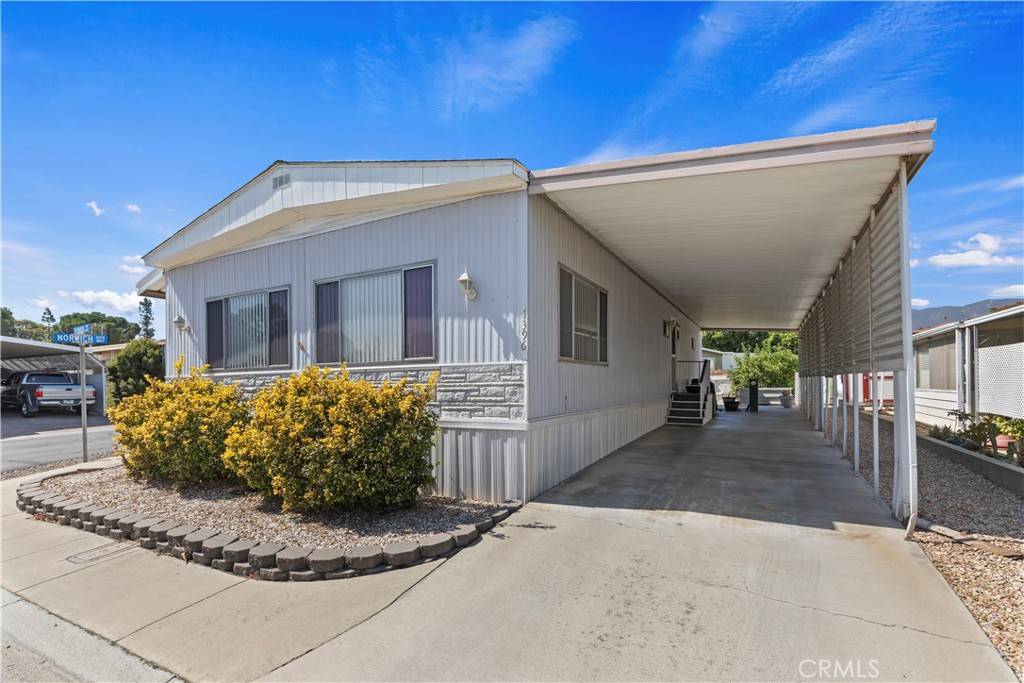 Corona, CA 92882,1396 Thornwood