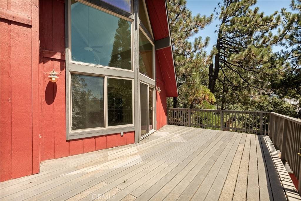 Lake Arrowhead, CA 92352,27711 Alpen DR