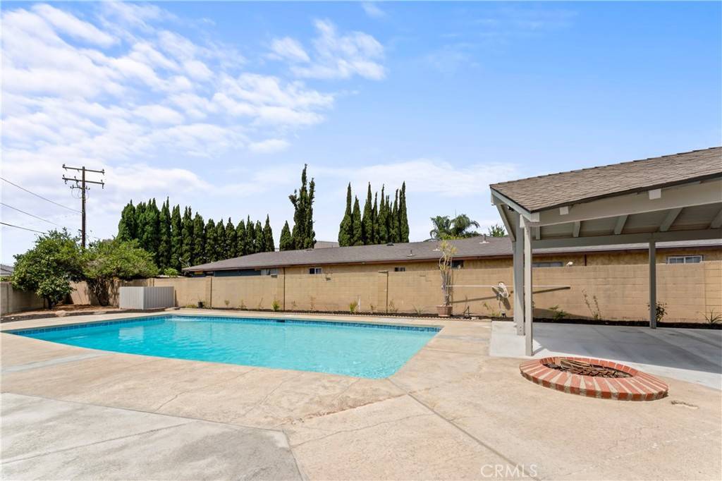 Anaheim, CA 92806,817 S Plymouth PL