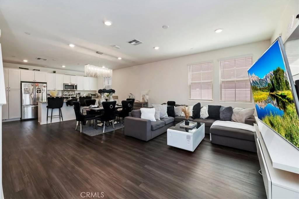 Eastvale, CA 92880,6073 Sendero AVE