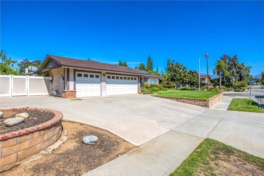 Redlands, CA 92373,1302 San Pablo