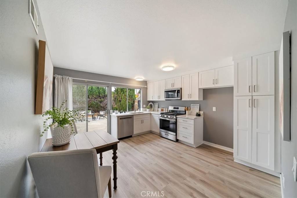 Mission Viejo, CA 92691,26702 via linares