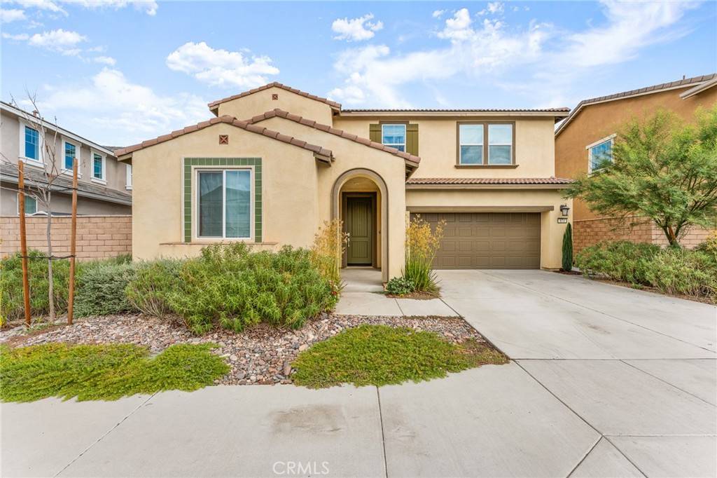 Redlands, CA 92374,874 Royal Knight Trl