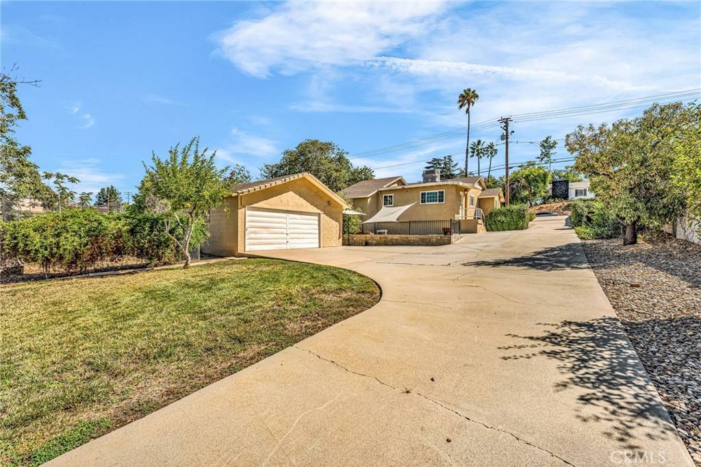 Yucaipa, CA 92399,12448 6th