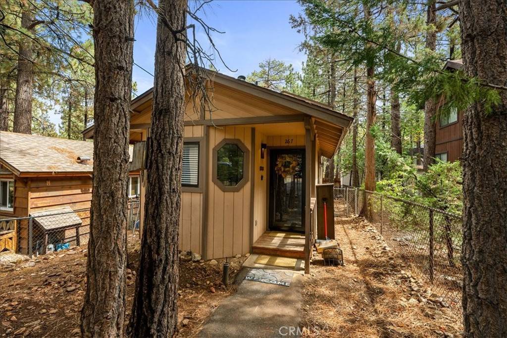 Sugarloaf, CA 92386,267 Spruce Lane