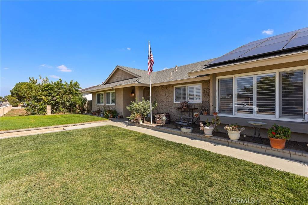 Jurupa Valley, CA 91752,5286 Trail Canyon