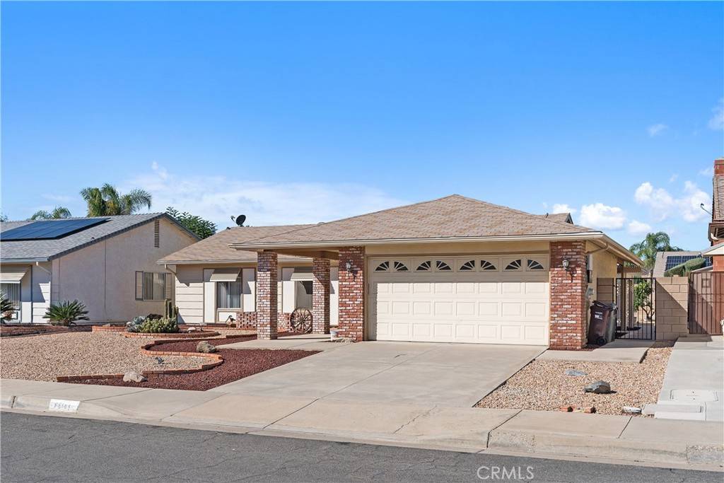 Menifee, CA 92586,27105 Bottlebrush LN