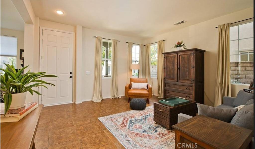 Valencia, CA 91354,23820 Via Campana