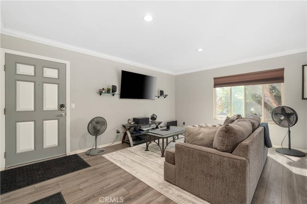 Escondido, CA 92026,1240 N Broadway #30